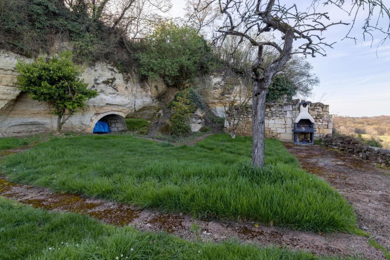 Maison Chaleureuse-Grand Jardin-Proche Saumur Parnay Bagian luar foto