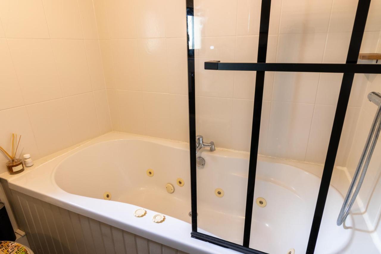 Maison Chaleureuse-Grand Jardin-Proche Saumur Parnay Bagian luar foto